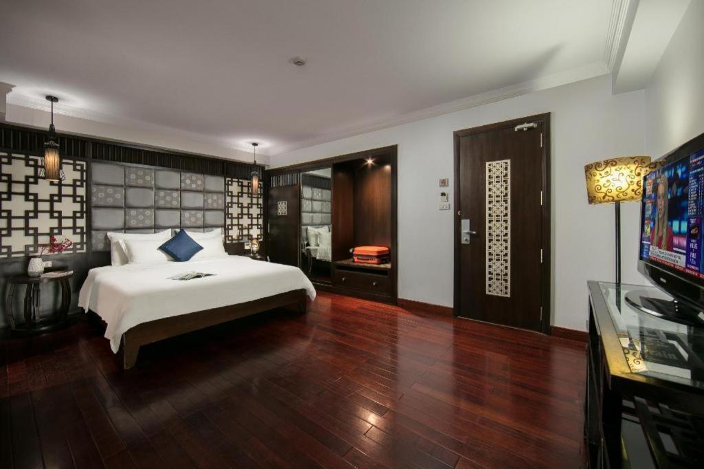 Church Boutique Hotel Hang Trong Hanoi Kültér fotó