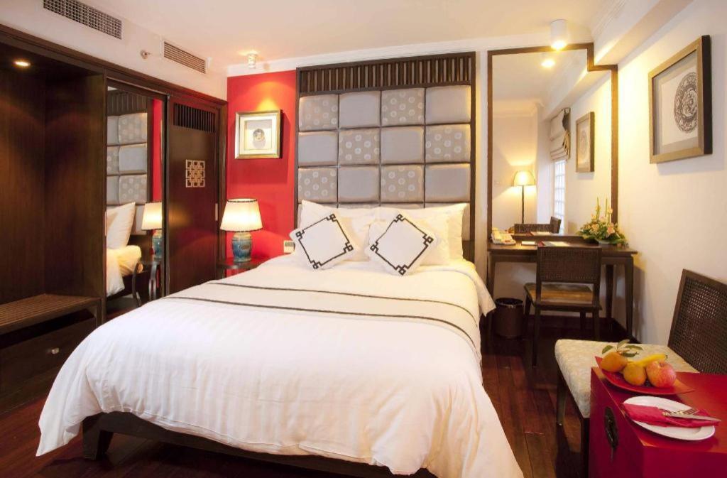 Church Boutique Hotel Hang Trong Hanoi Kültér fotó